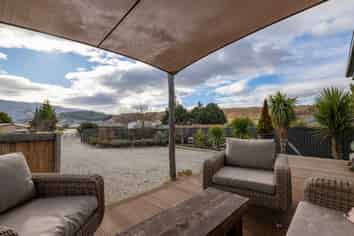 17 Elizabeth Place, Clyde