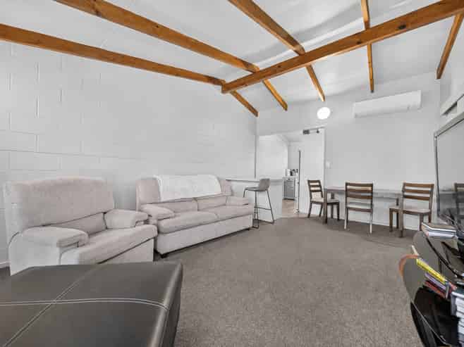 3/90 Worksop Road, Masterton