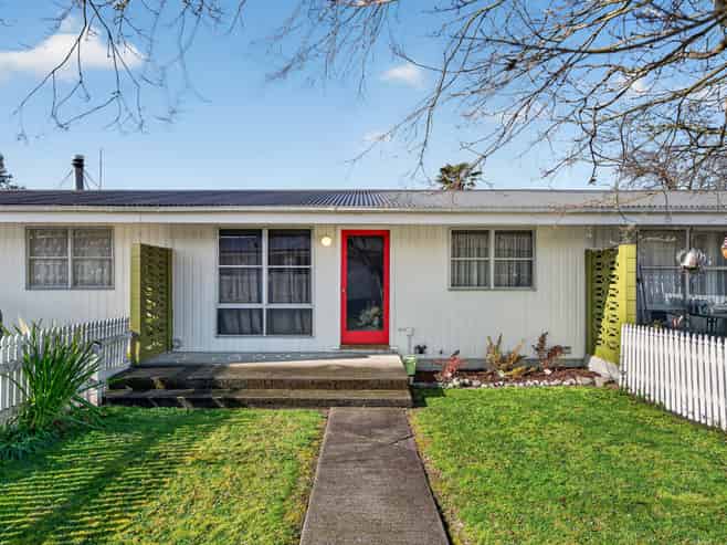 3/90 Worksop Road, Masterton