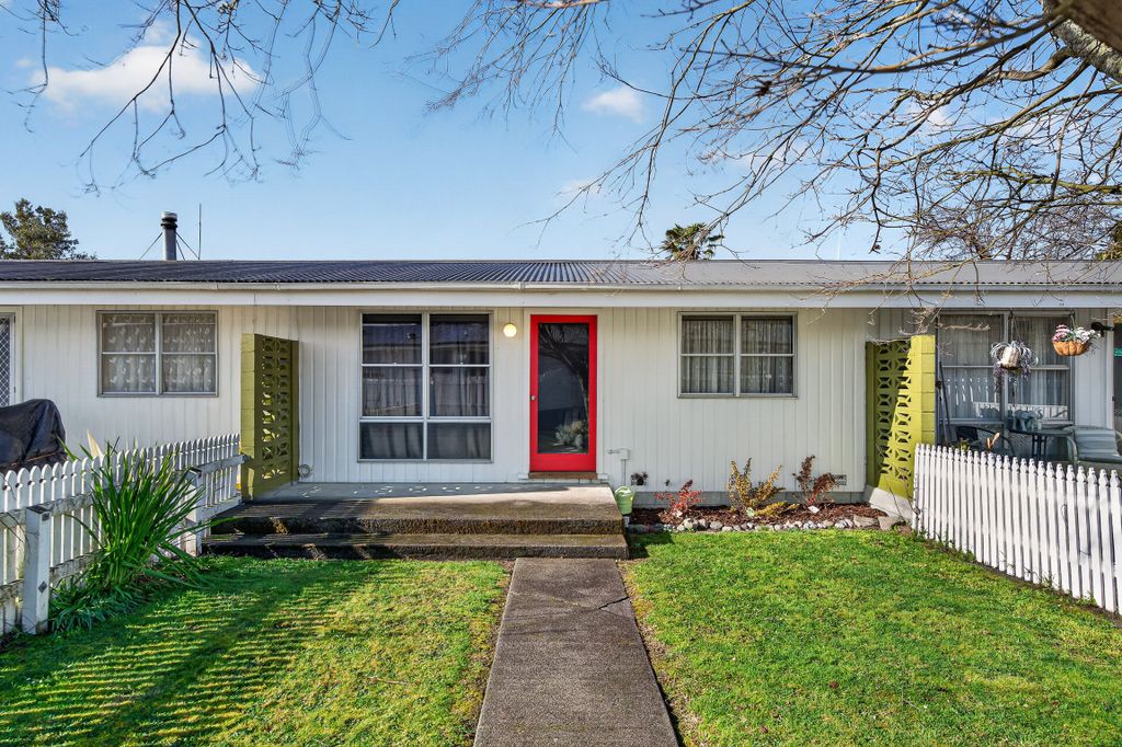 Easy Care Living Close to Town - BEO $299,000 1