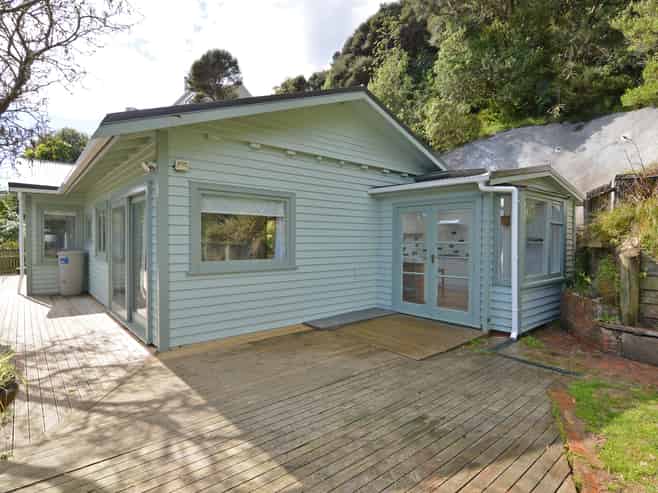 48 Cluny Road, Plimmerton