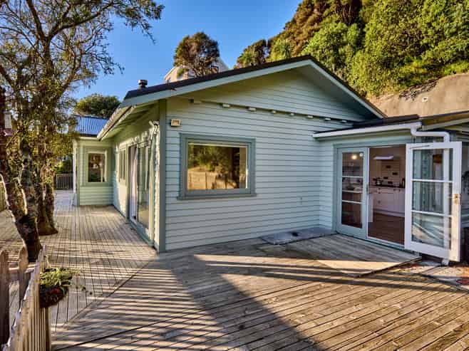 48 Cluny Road, Plimmerton