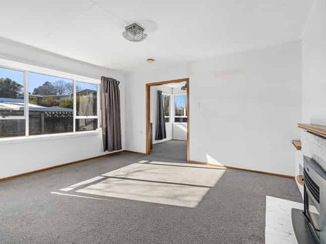 25 Brookes Terrace, Waitara