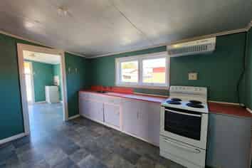 866 State Highway 7, Dobson
