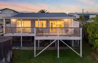 31 Shakespear Road, Army Bay