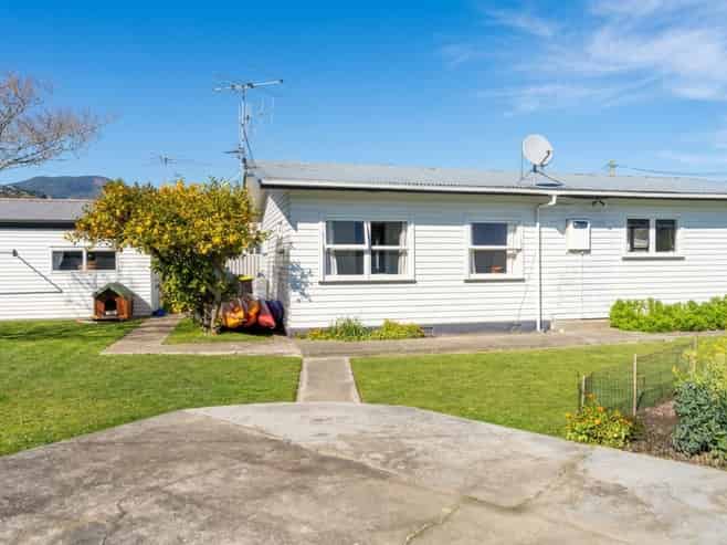 11 Rotoiti Street, Tahunanui