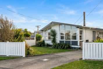 11 Rotoiti Street, Tahunanui