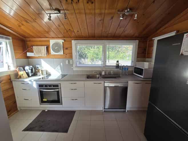 2/54 Akatarawara Road (rear), Brown Owl
