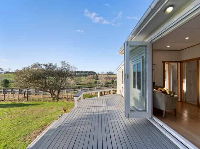 371 Seagrove Road, Waiau Pa