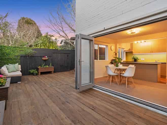 9 Clare Place, Mount Wellington
