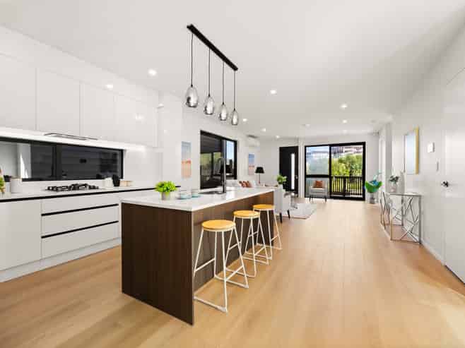 6 Tikati Rise, Long Bay