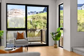 6 Tikati Rise, Long Bay