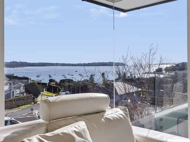 Auckland - Address withheld
