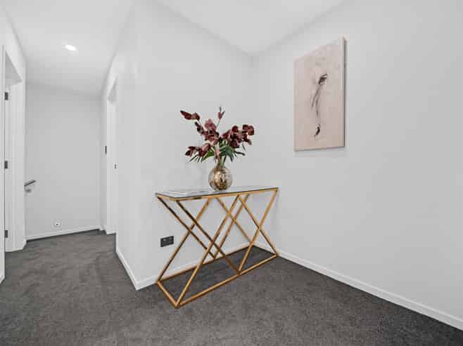 8E Von Sturmer Street, Mangere East