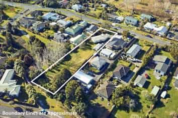71 Awaroa Road, Helensville