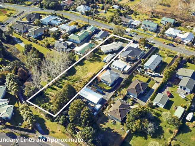71 Awaroa Road, Helensville