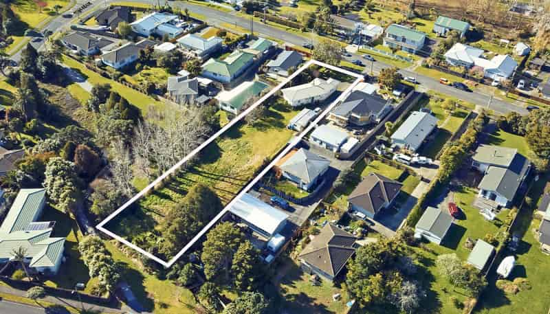 71 Awaroa Road, Helensville