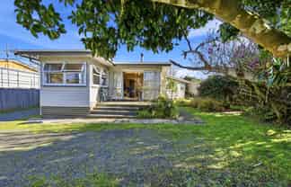 71 Awaroa Road, Helensville