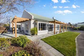 1 Farm Road, Allenton
