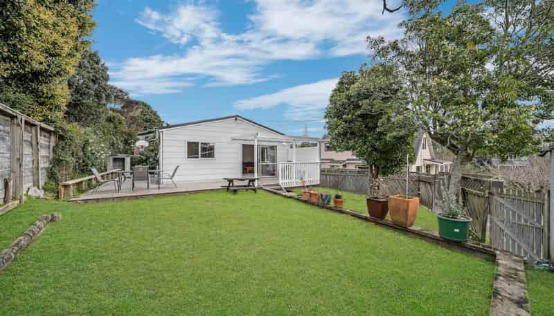 2/125 Beach Haven Road, Beach Haven