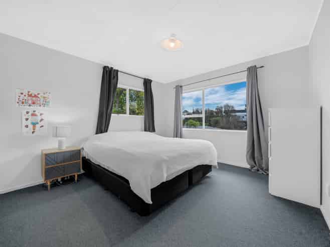 2/125 Beach Haven Road, Beach Haven