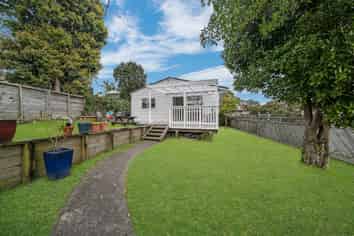 2/125 Beach Haven Road, Beach Haven