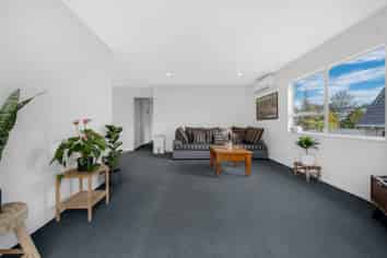 2/125 Beach Haven Road, Beach Haven