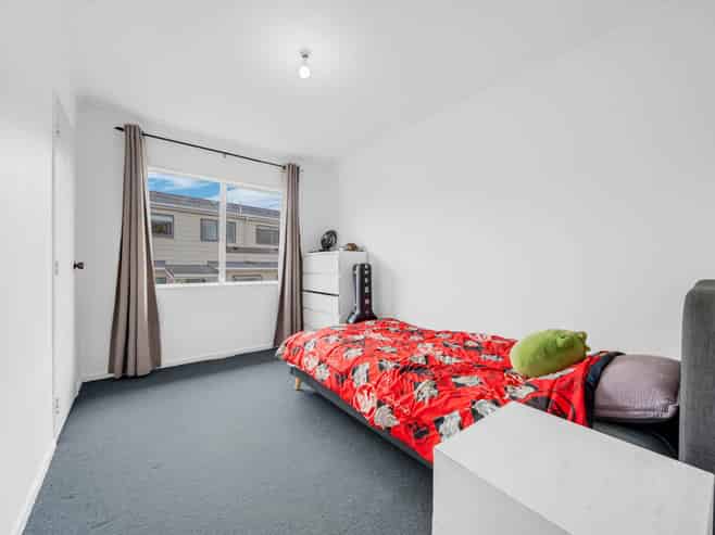 2/125 Beach Haven Road, Beach Haven