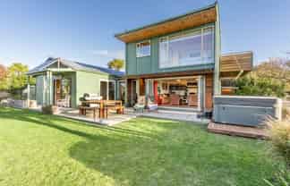 1440 Coast Road, Karitane