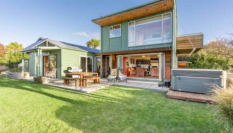 1440 Coast Road, Karitane