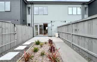 10 Park Green Avenue, Rosehill