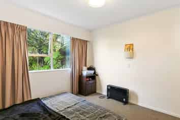 17A Kowhai Street, Tawa
