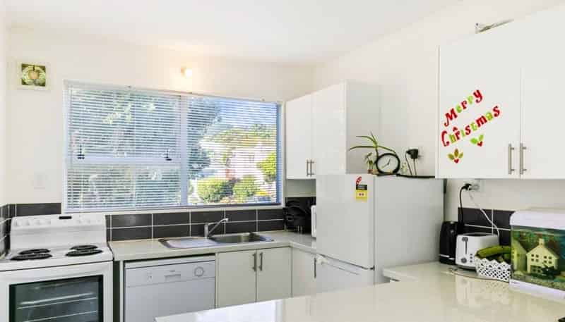 17A Kowhai Street, Tawa
