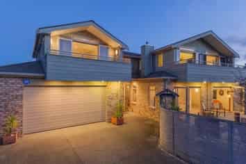 26 Eastern Beach Rd, Eastern Beach