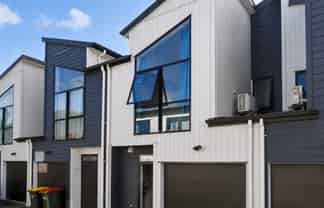10 Pasla Close, Papakura