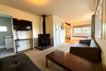 6B Cross Street, Raglan