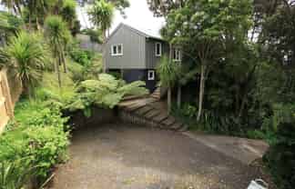 6B Cross Street, Raglan