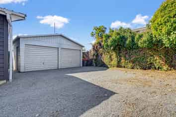 121A Lake Road, Koutu