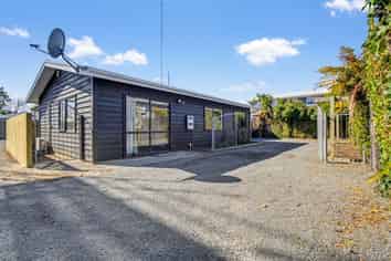 121A Lake Road, Koutu