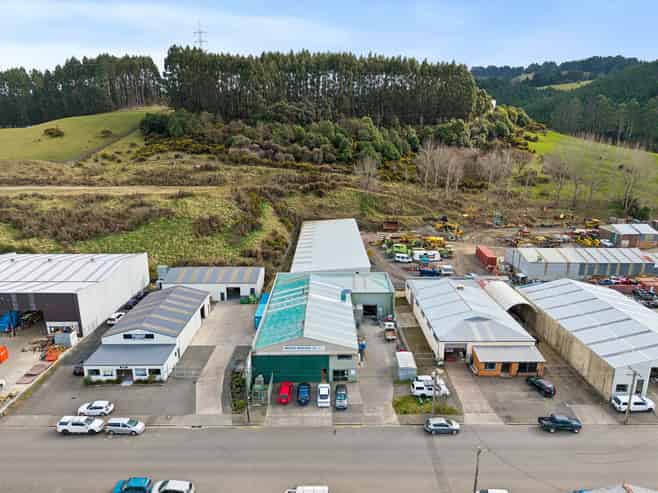 Functional Freehold Purchase Opportunity