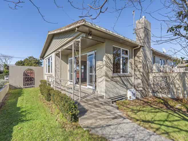 1 Strange Street, New Plymouth