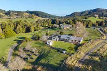 690 Haruru Road, Wainui