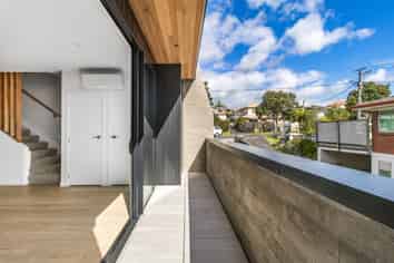3/37 Bay Street, Red Beach