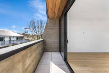 3/37 Bay Street, Red Beach