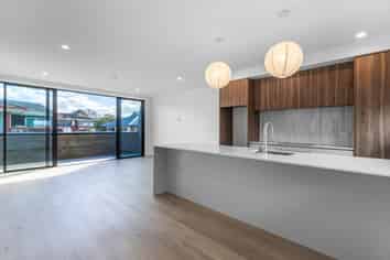 3/37 Bay Street, Red Beach