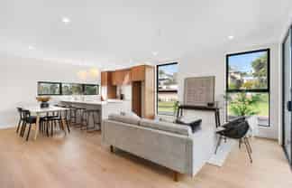 3/37 Bay Street, Red Beach