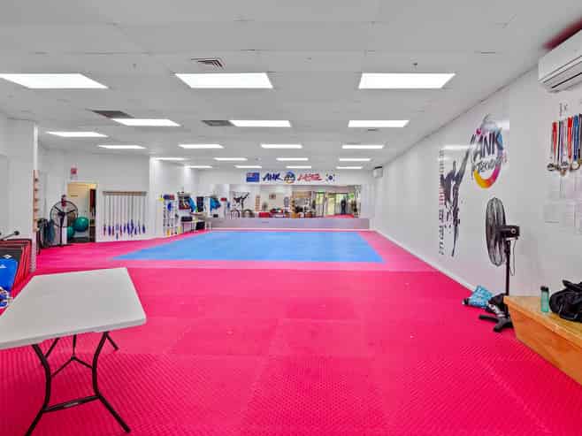 Versatile Retail Offering - Sale/Lease