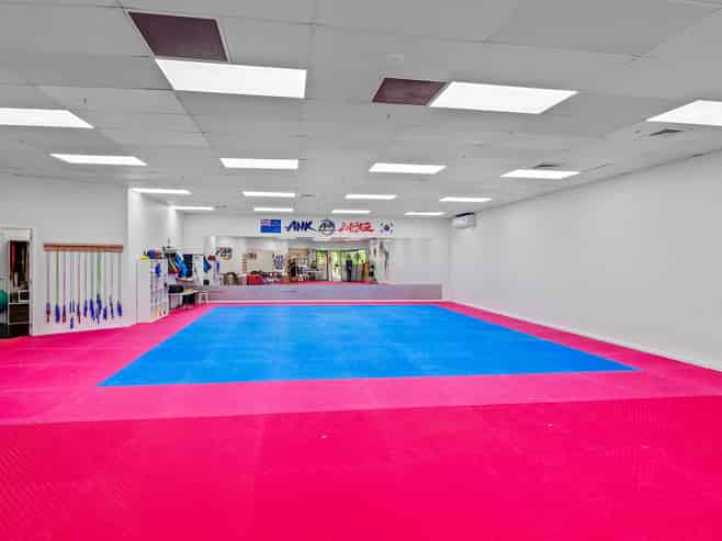 Versatile Retail Offering - Sale/Lease