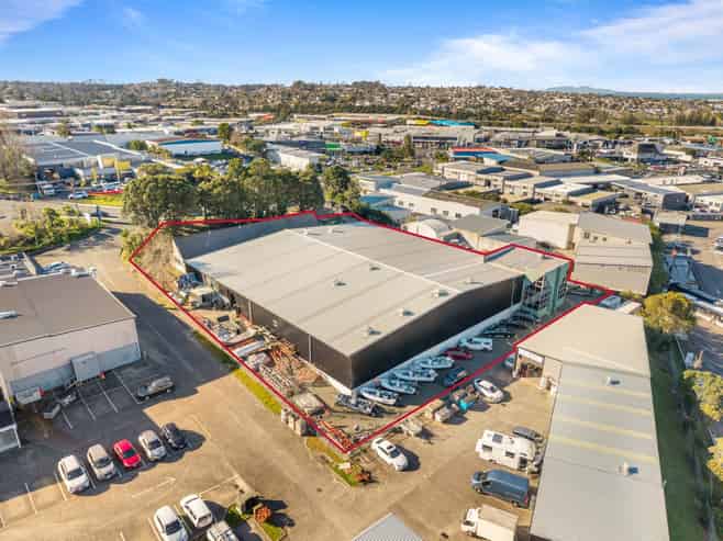 2,833sqm standalone industrial with secure yard