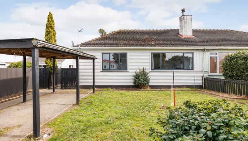 8 Johnston Street, Foxton